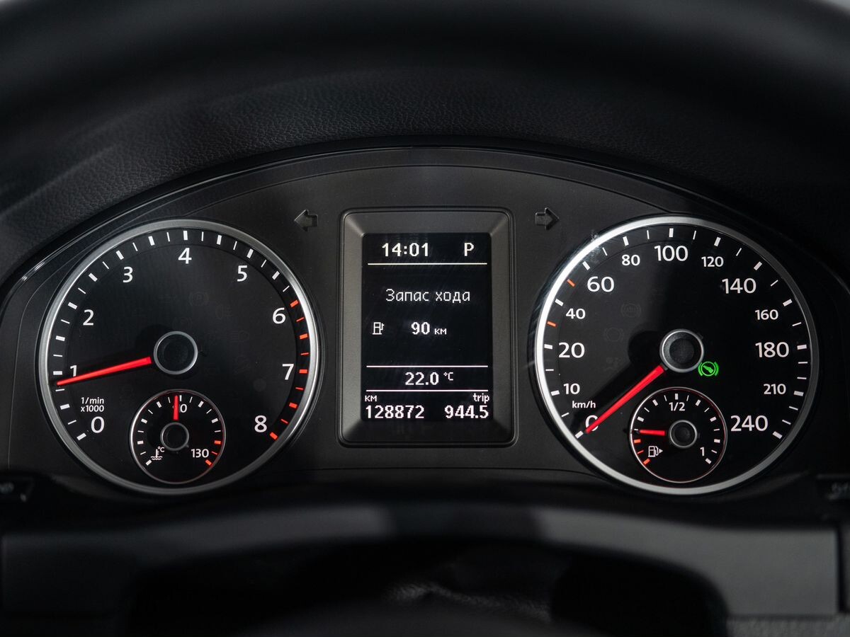 Volkswagen Tiguan 2013 - фото автомобиля