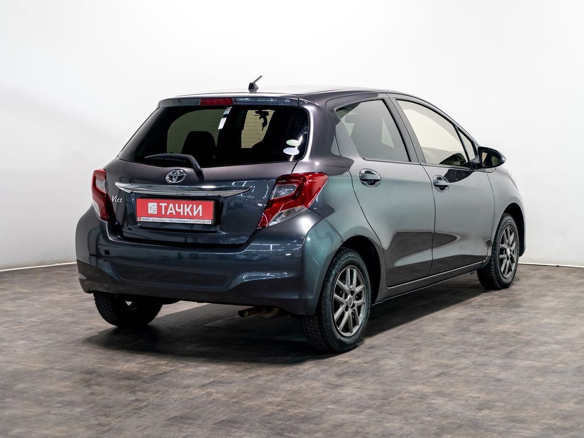 Toyota Vitz 2016 - фото автомобиля