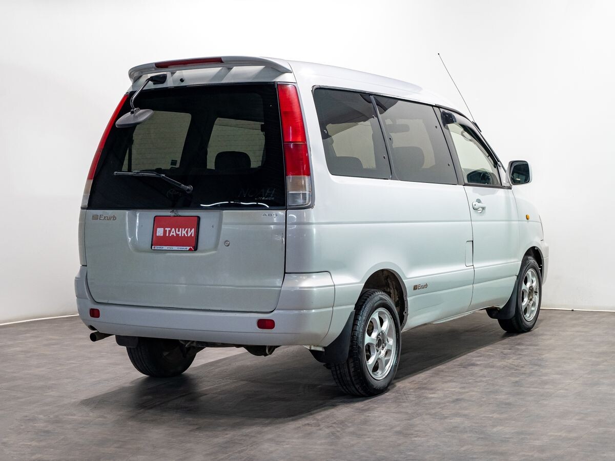 Toyota Lite Ace 1999 - фото автомобиля