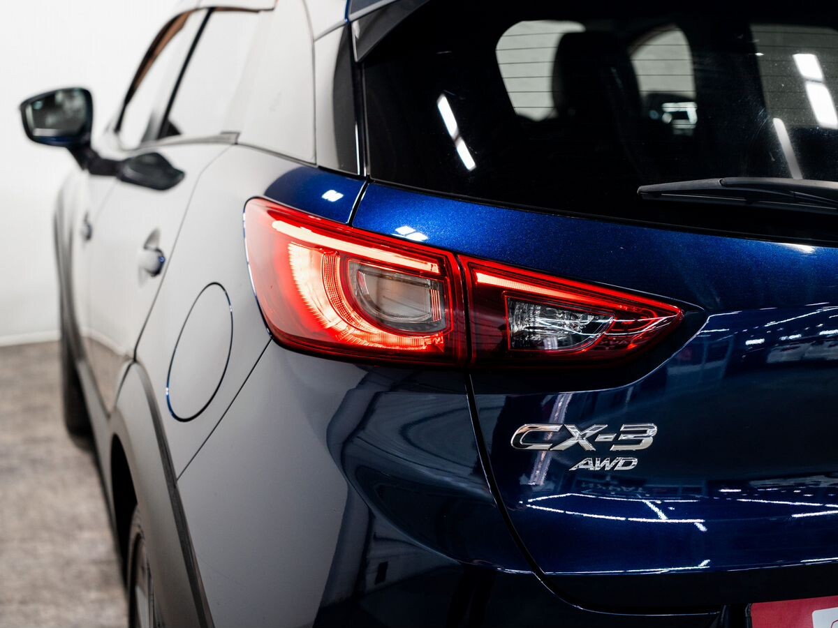 Mazda CX-3 2017 - фото автомобиля