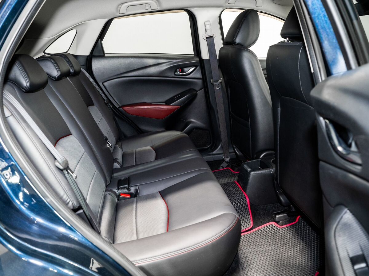 Mazda CX-3 2017 - фото автомобиля