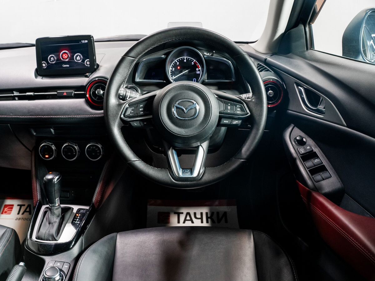 Mazda CX-3 2017 - фото автомобиля