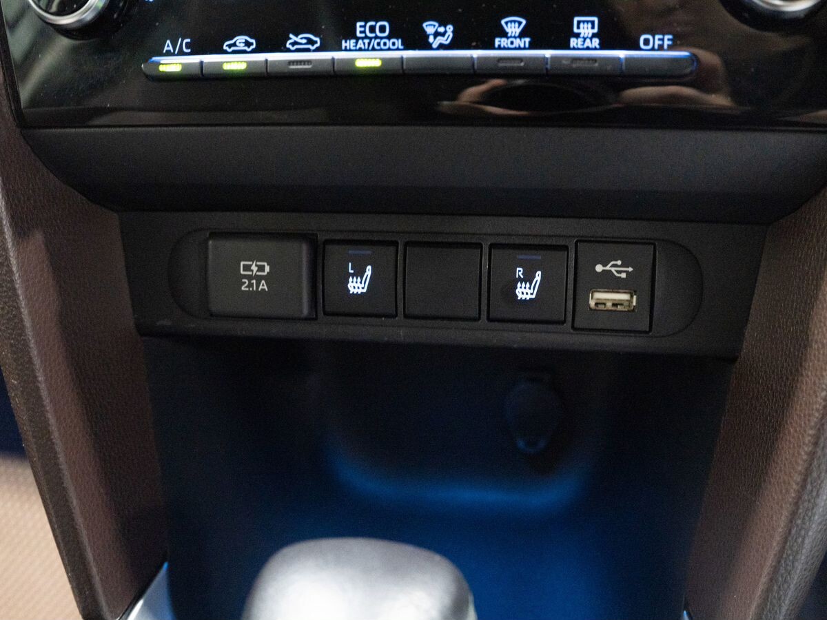 Toyota Yaris Cross 2020 - фото автомобиля