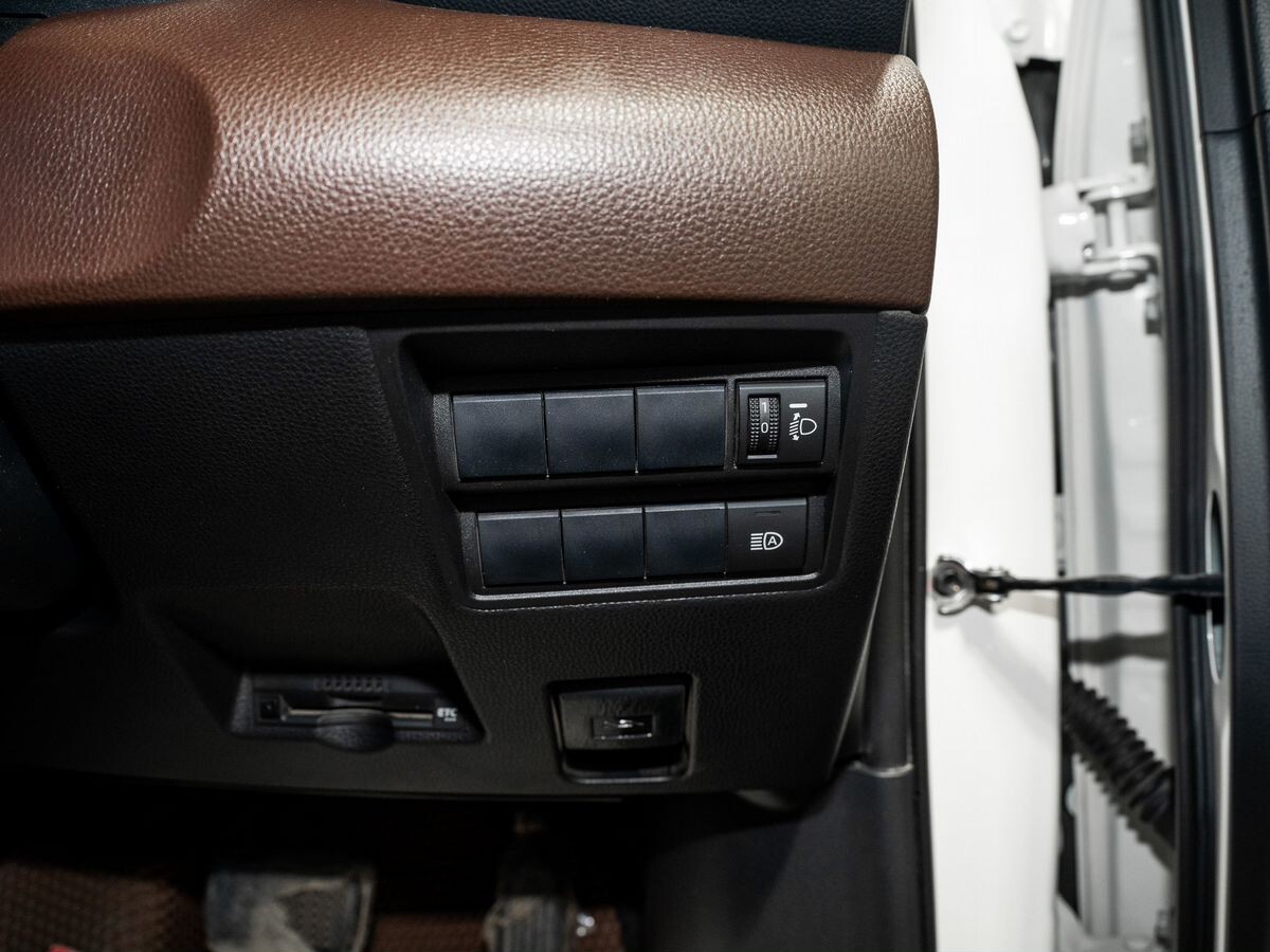 Toyota Yaris Cross 2020 - фото автомобиля