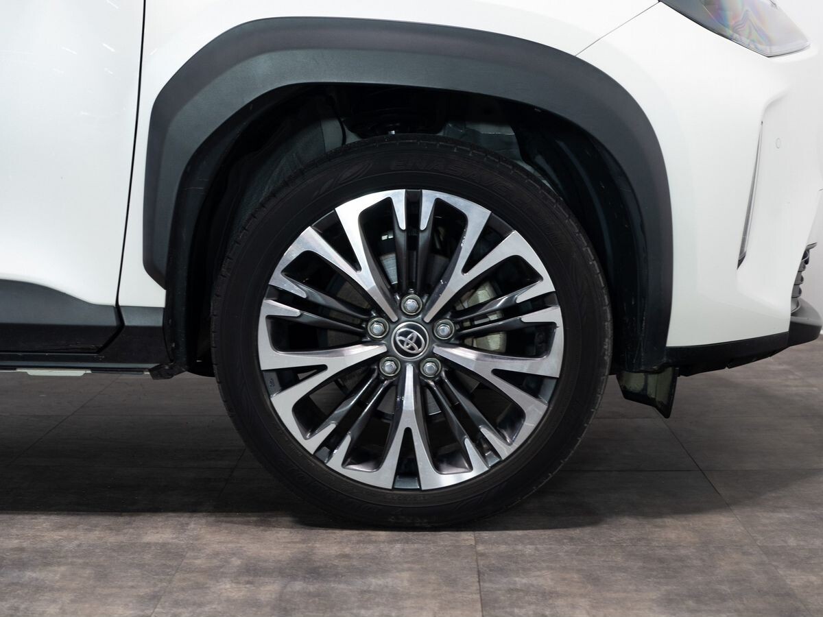 Toyota Yaris Cross 2020 - фото автомобиля