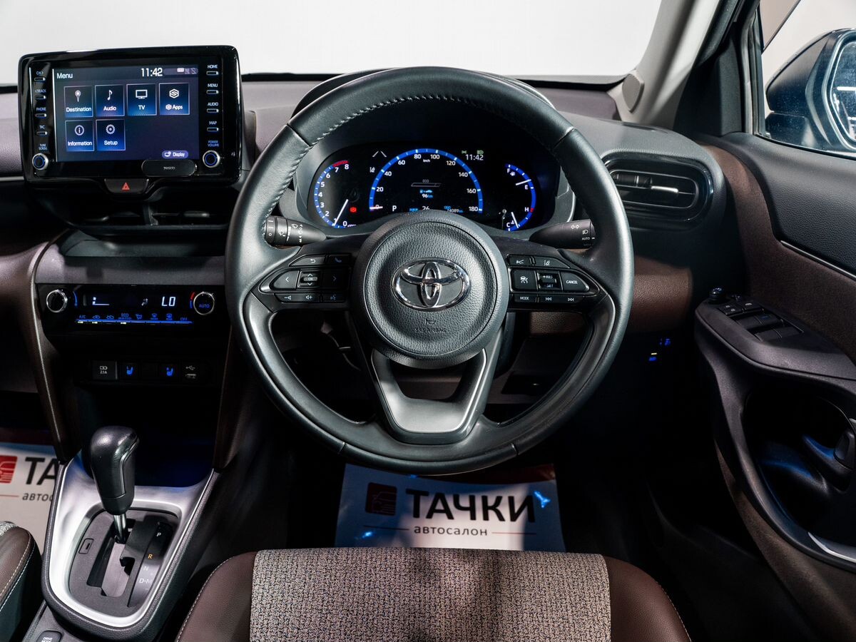 Toyota Yaris Cross 2020 - фото автомобиля