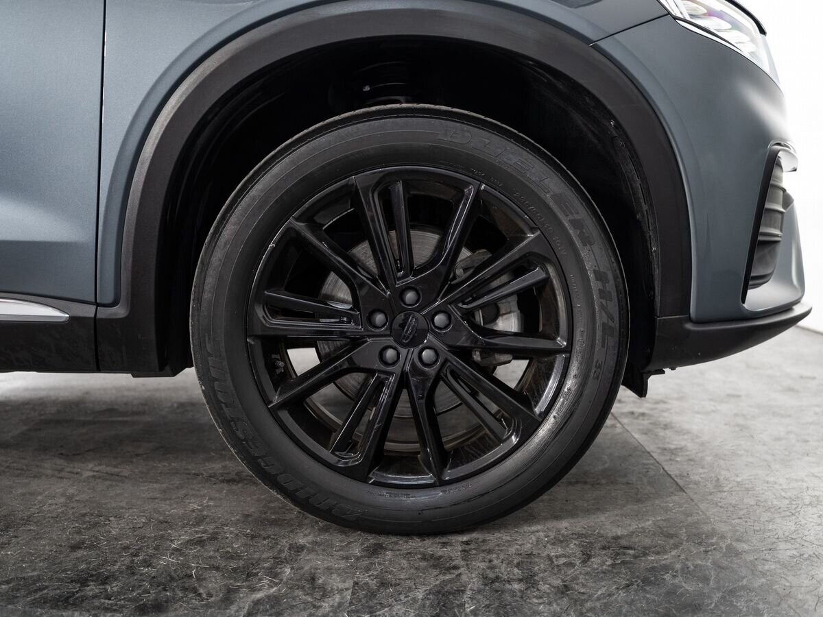 Geely Tugella 2020 - фото автомобиля