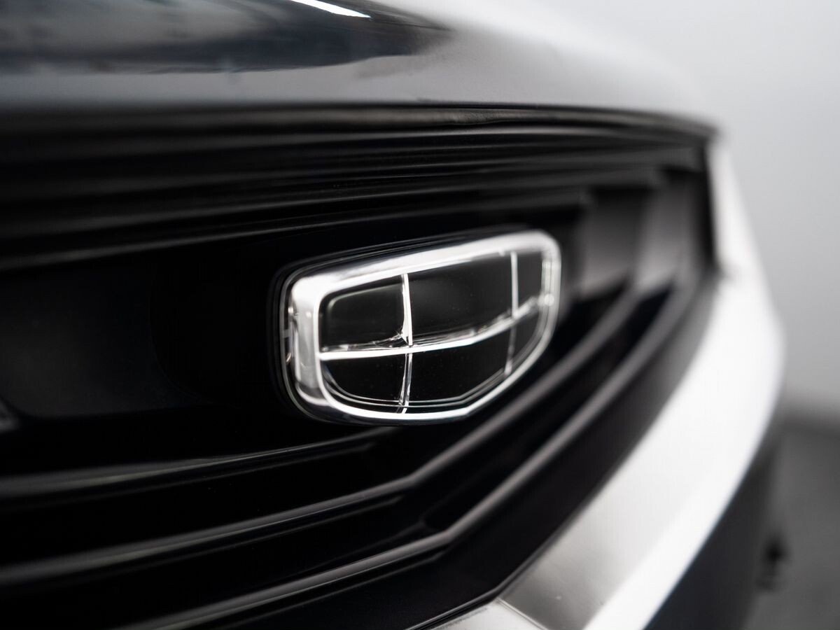 Geely Tugella 2020 - фото автомобиля
