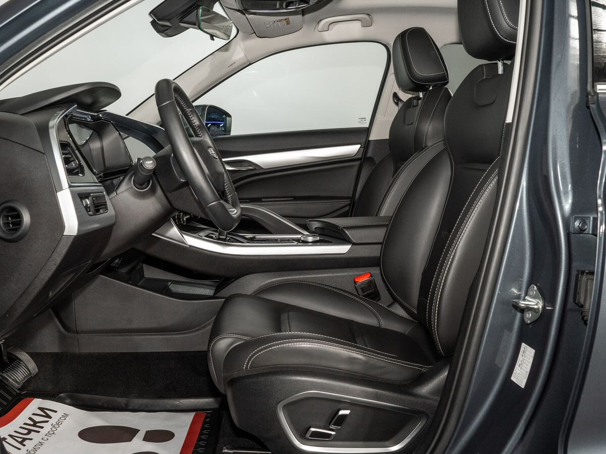 Geely Tugella 2020 - фото автомобиля