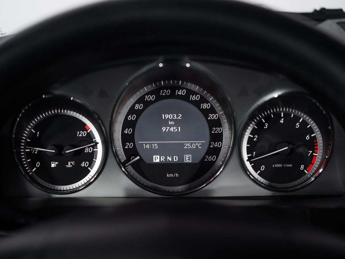 Mercedes-Benz C-Class 2010 - фото автомобиля