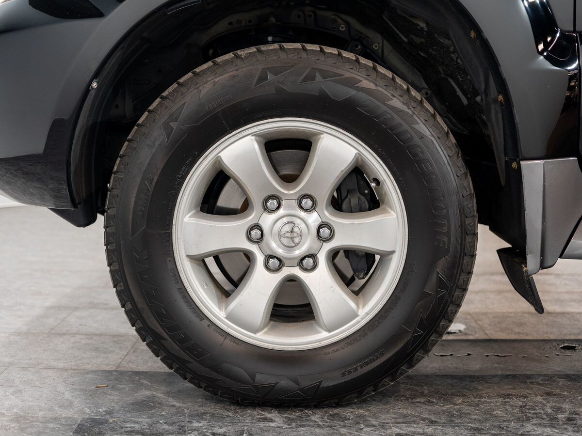 Toyota Land Cruiser Prado 2006 - фото автомобиля