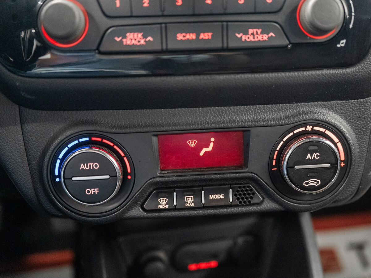 Kia Rio 2011 - фото автомобиля