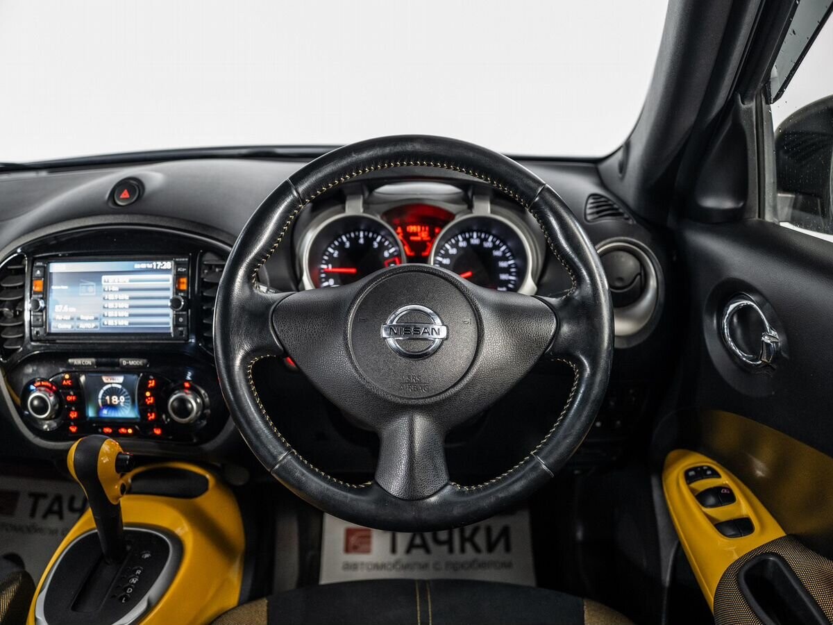Nissan Juke 2015 - фото автомобиля