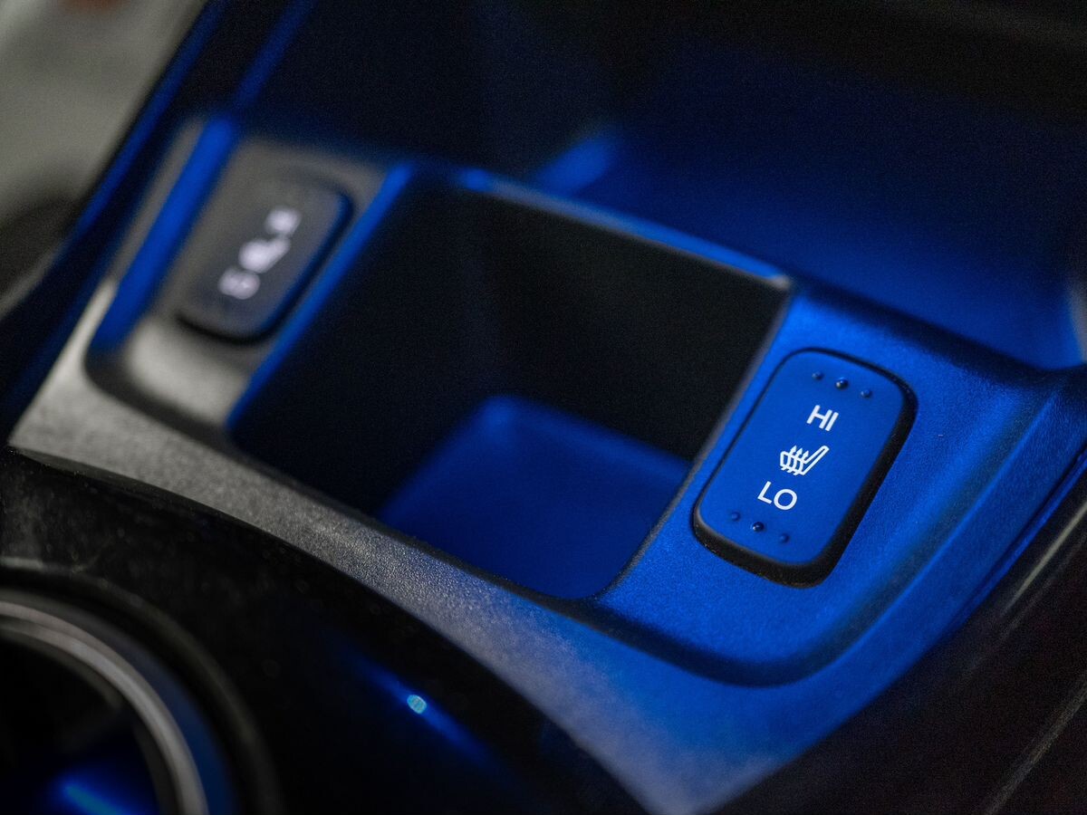 Honda Fit Shuttle 2012 - фото автомобиля