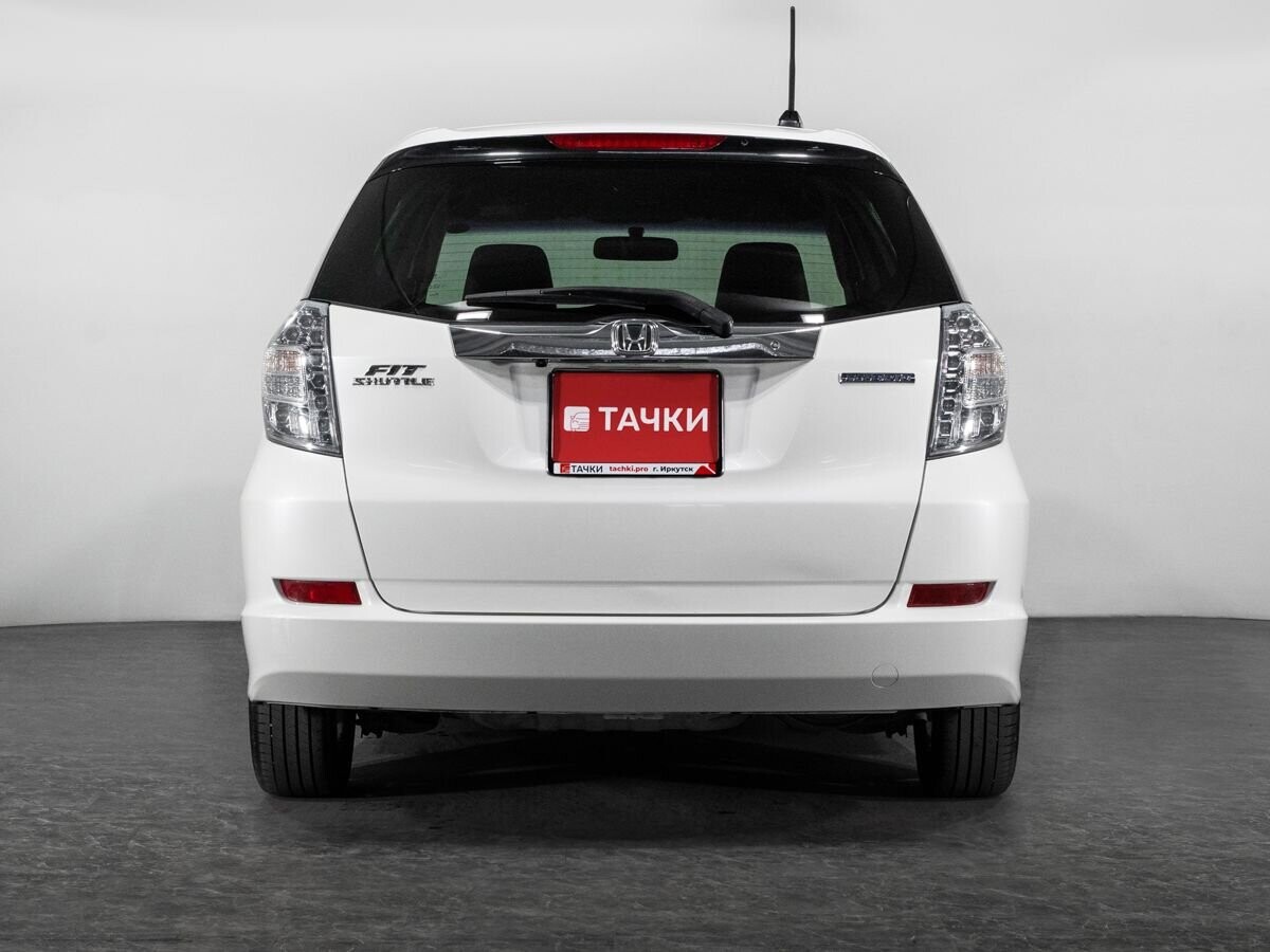 Honda Fit Shuttle 2012 - фото автомобиля