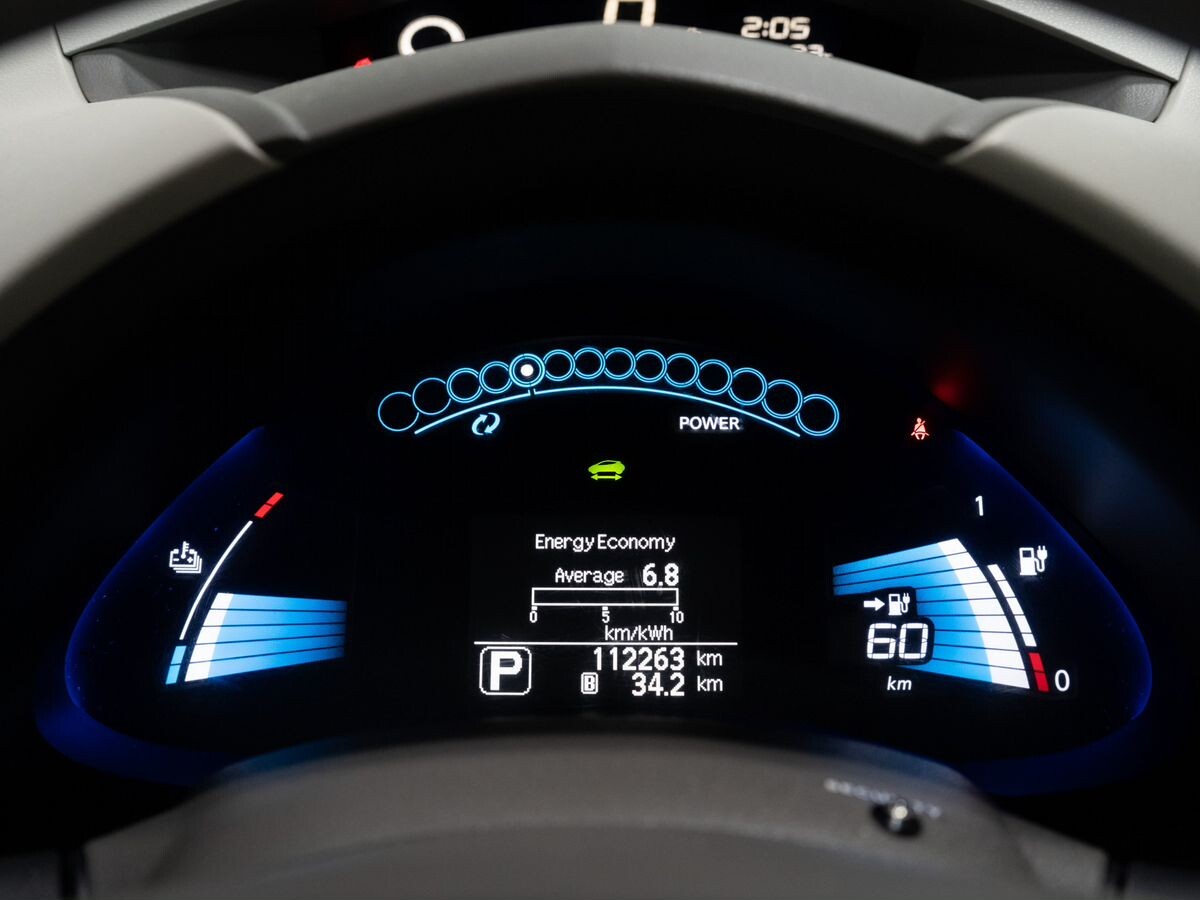 Nissan Leaf 2011 - фото автомобиля