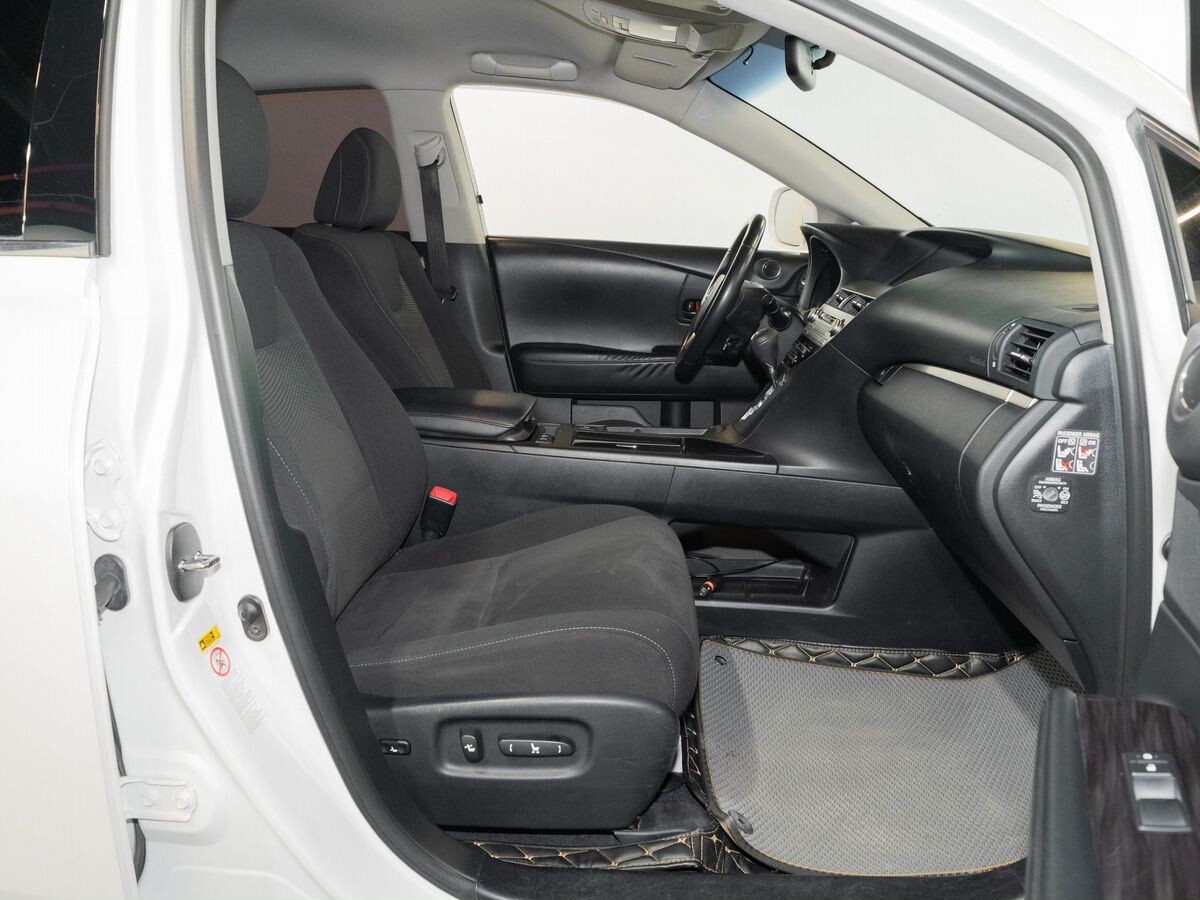 Lexus RX270 2013 - фото автомобиля