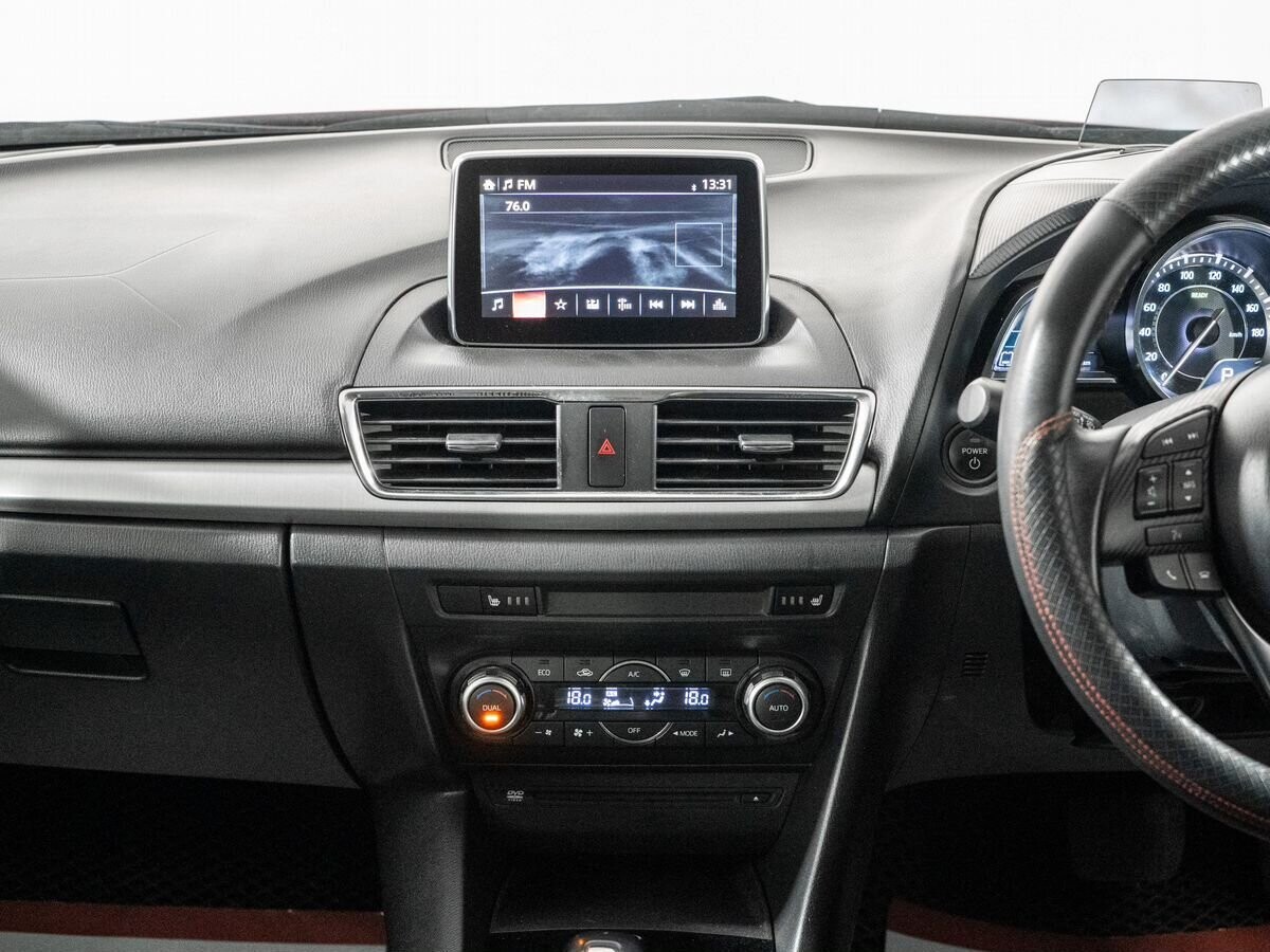 Mazda Axela 2013 - фото автомобиля