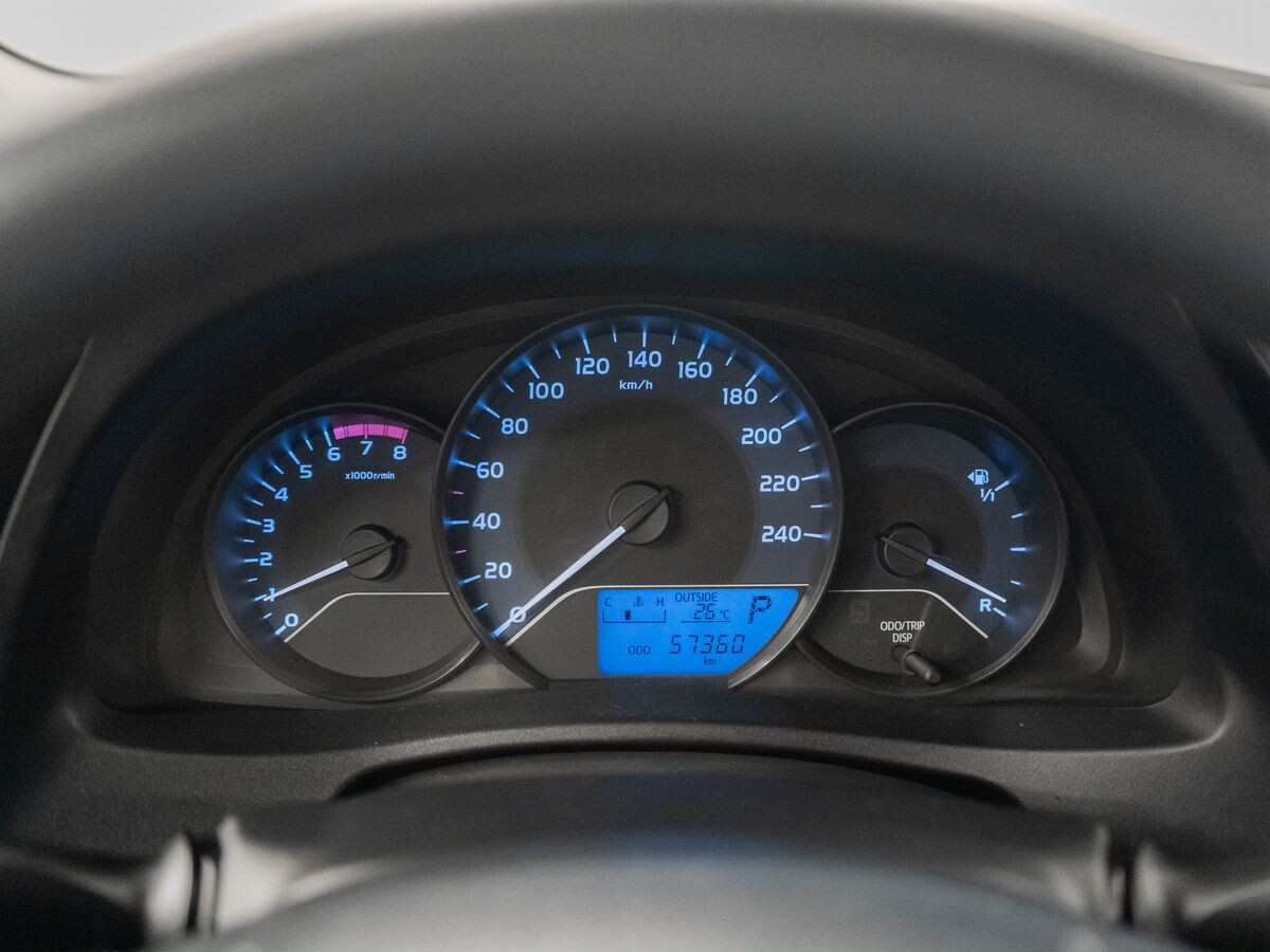 Toyota Corolla 2016 - фото автомобиля