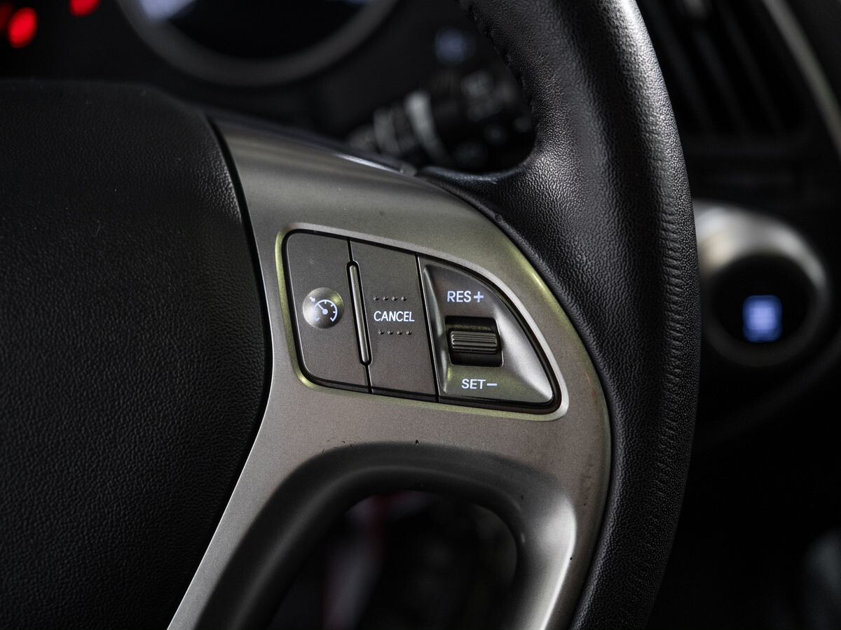 Hyundai ix35 2012 - фото автомобиля