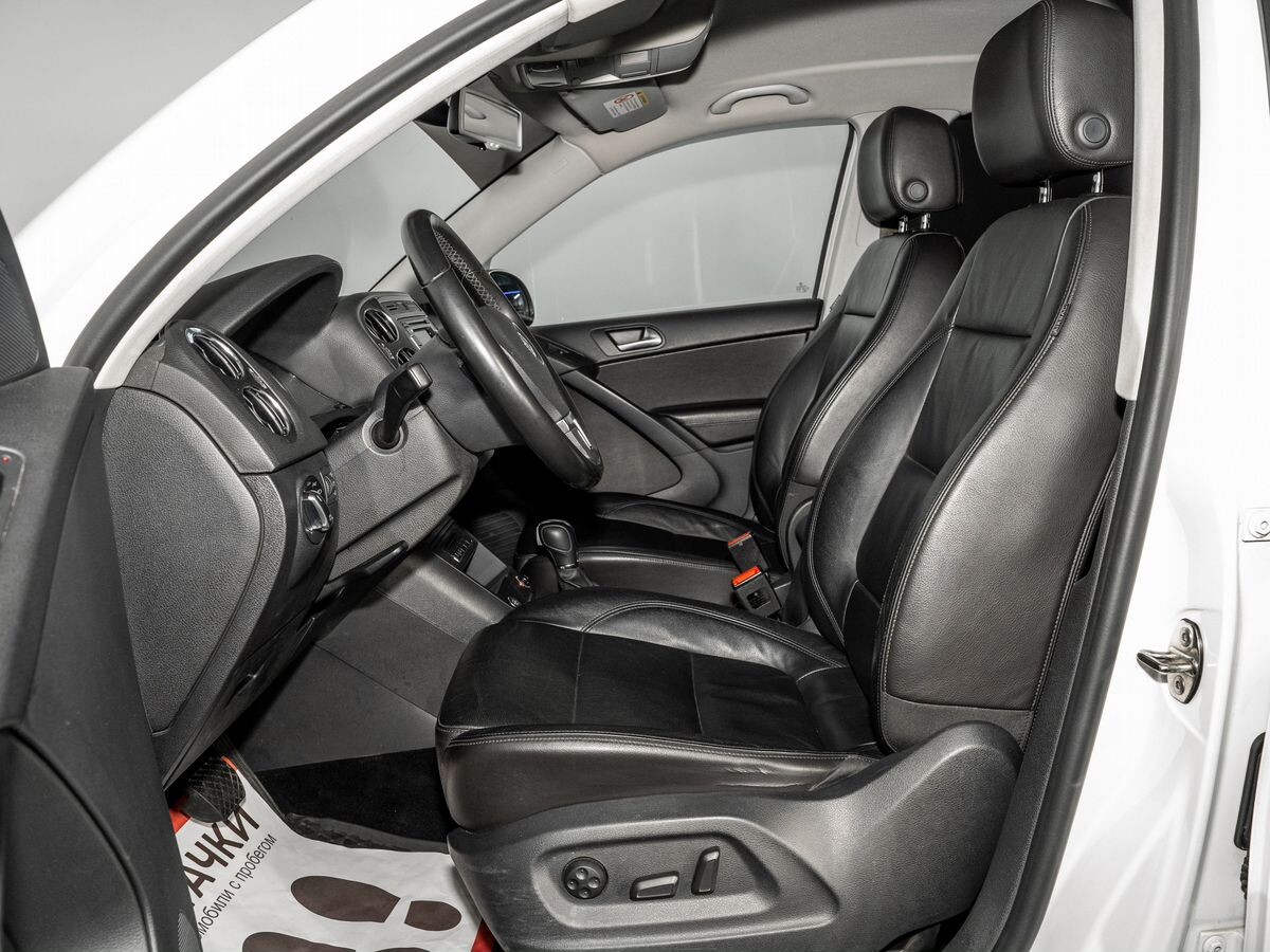 Volkswagen Tiguan 2013 - фото автомобиля