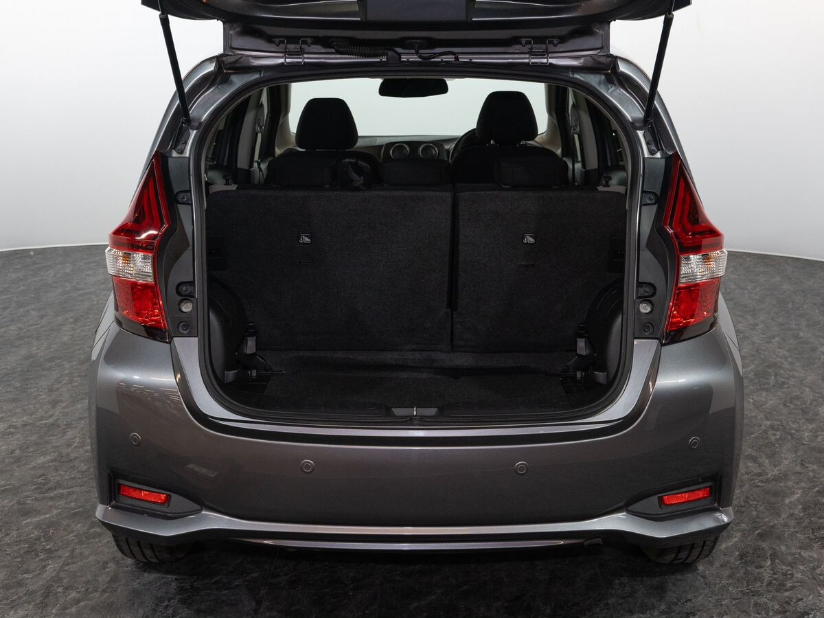 Nissan Note 2020 - фото автомобиля
