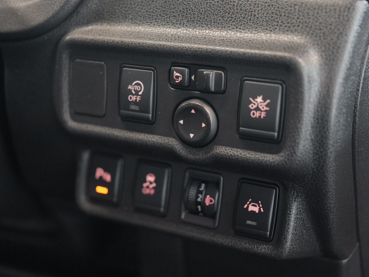 Nissan Note 2020 - фото автомобиля