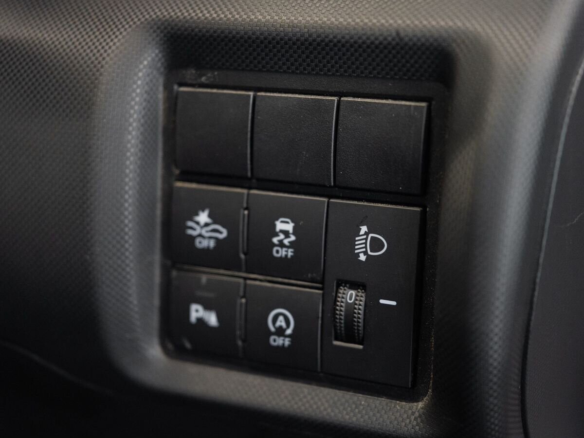 Toyota Raize 2020 - фото автомобиля