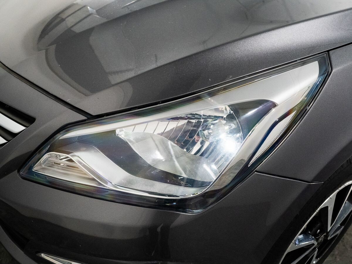 Hyundai Solaris 2016 - фото автомобиля