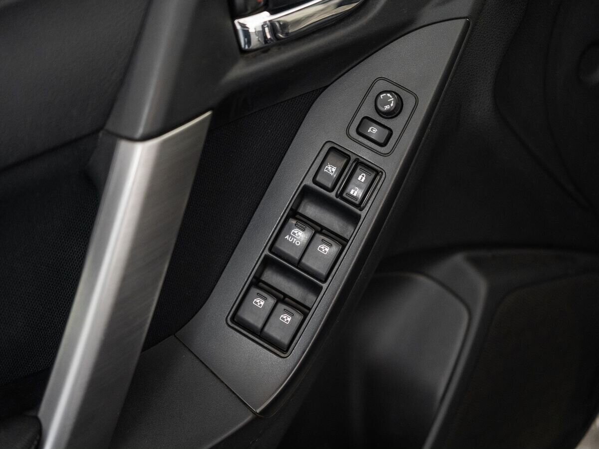 Subaru Forester 2013 - фото автомобиля