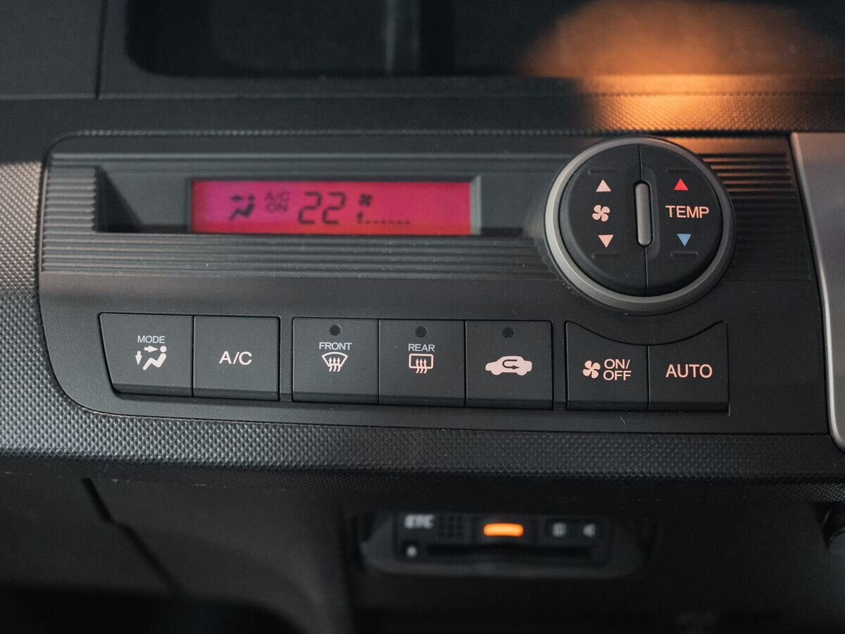Honda Freed 2013 - фото автомобиля