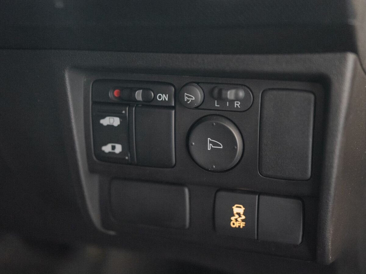 Honda Freed 2013 - фото автомобиля
