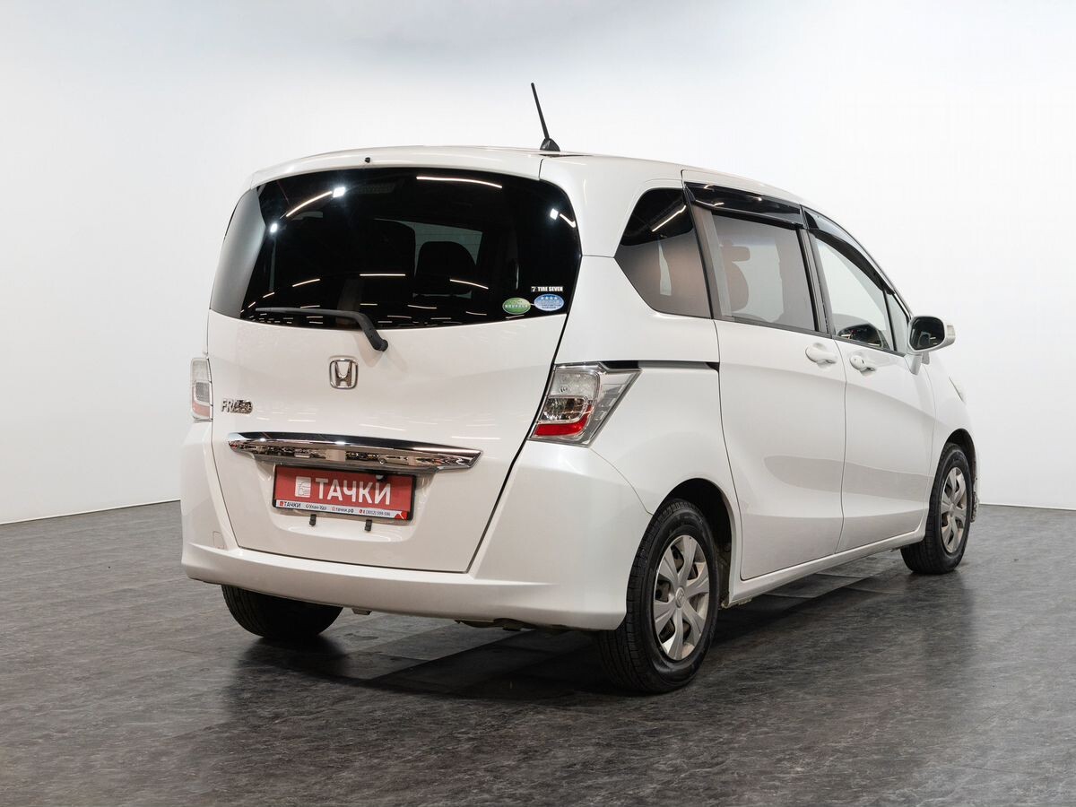 Honda Freed 2013 - фото автомобиля