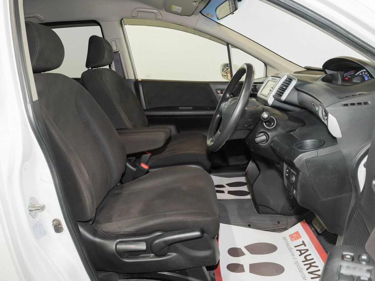 Honda Freed 2013 - фото автомобиля