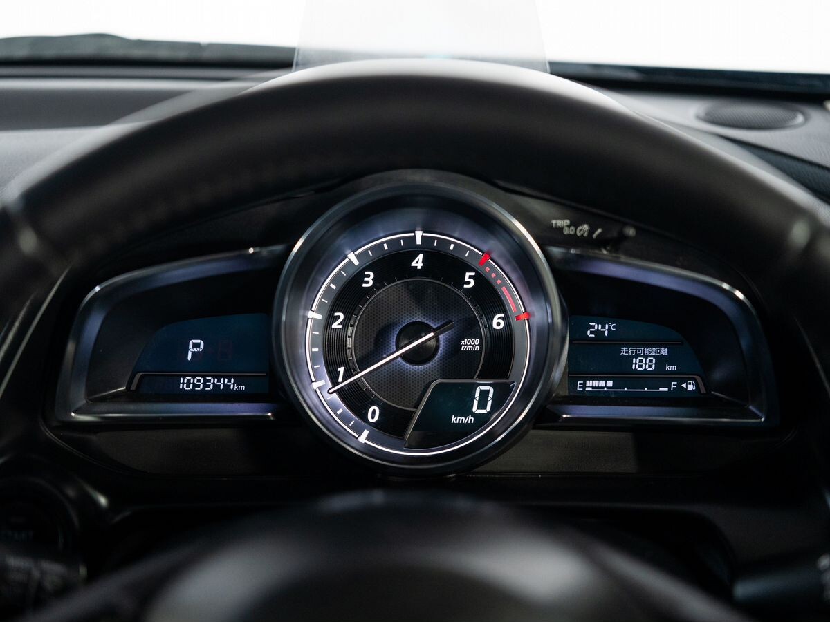 Mazda CX-3 2015 - фото автомобиля