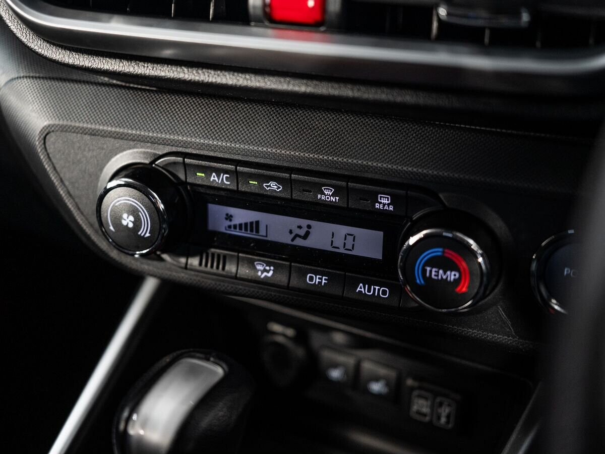 Daihatsu Rocky 2019 - фото автомобиля