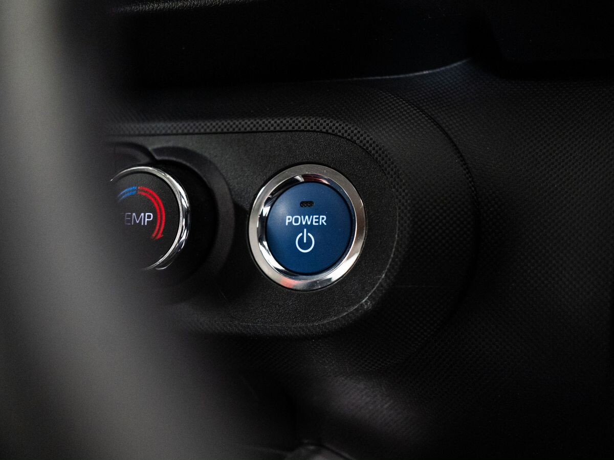 Daihatsu Rocky 2019 - фото автомобиля