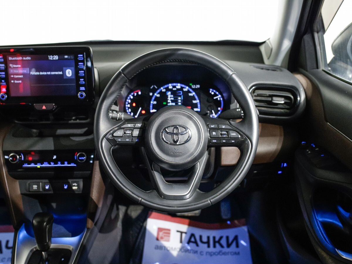 Toyota Yaris Cross 2021 - фото автомобиля