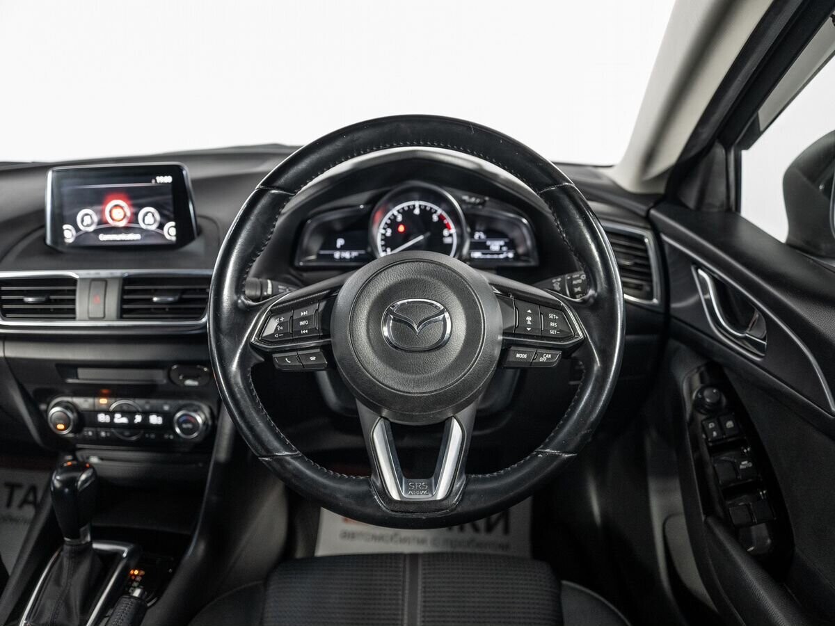 Mazda Axela 2017 - фото автомобиля
