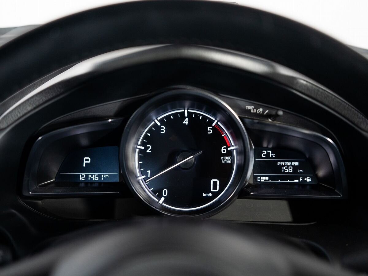 Mazda Axela 2017 - фото автомобиля