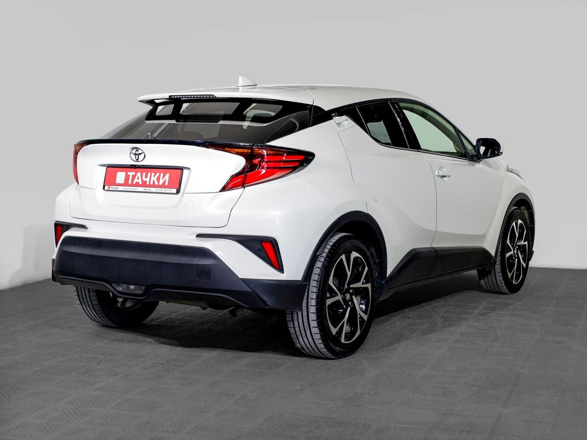 Toyota C-HR 2020 - фото автомобиля
