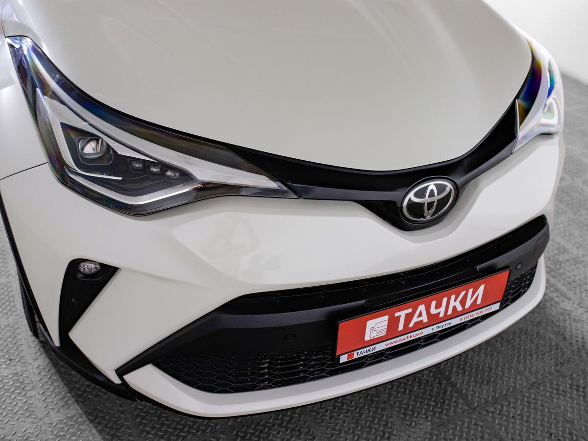 Toyota C-HR 2020 - фото автомобиля