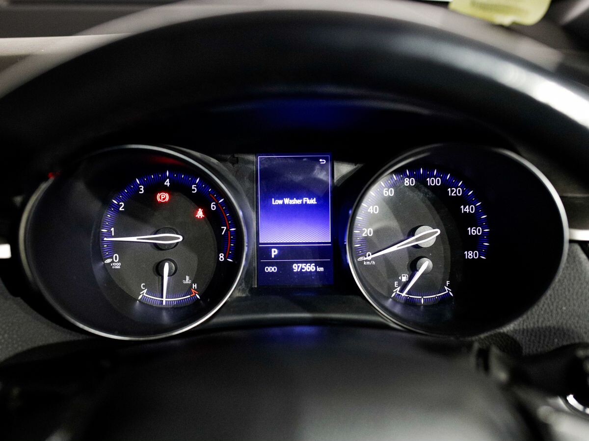Toyota C-HR 2020 - фото автомобиля