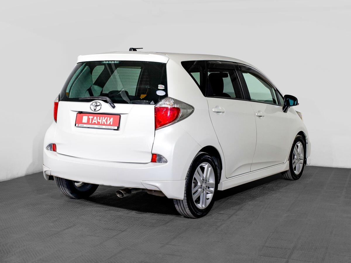 Toyota Ractis 2011 - фото автомобиля