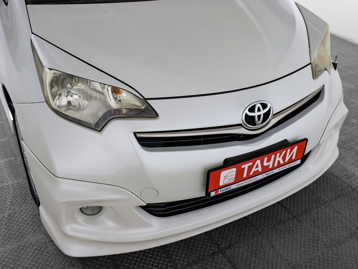 Toyota Ractis 2011 - фото автомобиля