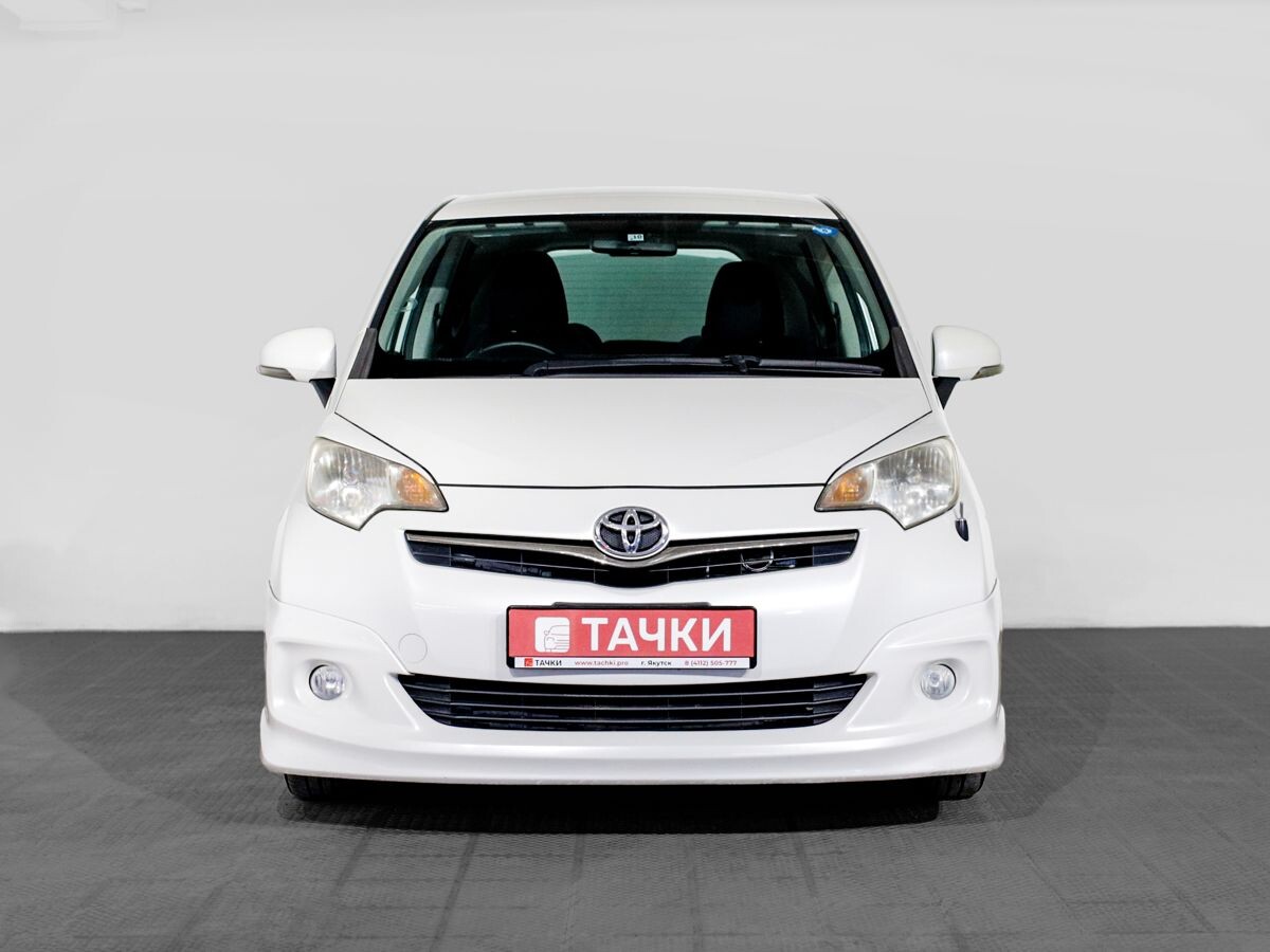 Toyota Ractis 2011 - фото автомобиля
