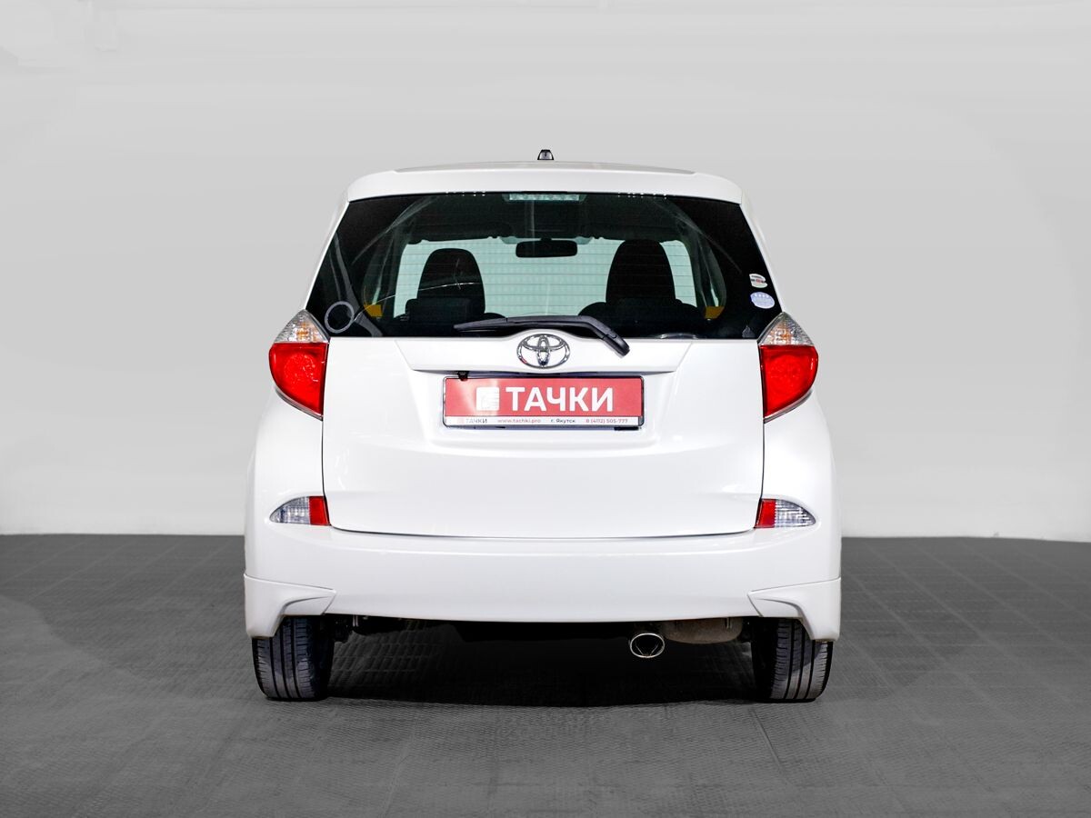 Toyota Ractis 2011 - фото автомобиля