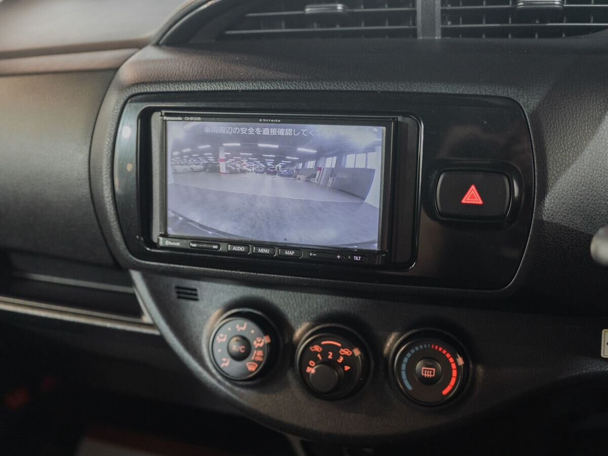 Toyota Vitz 2019 - фото автомобиля