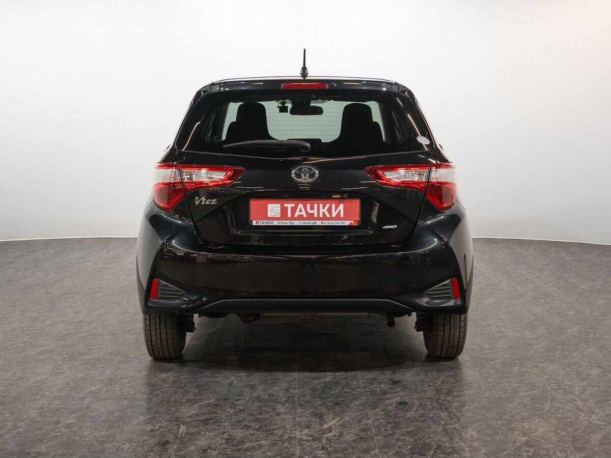 Toyota Vitz 2019 - фото автомобиля