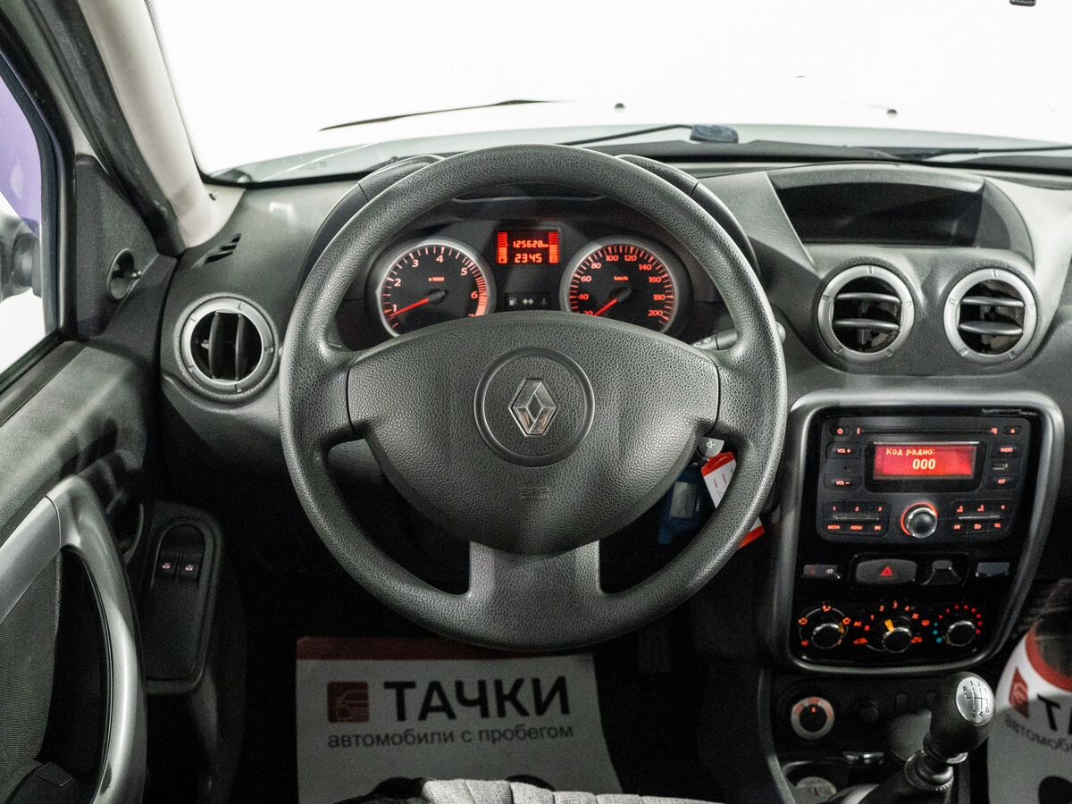 Renault Duster 2013 - фото автомобиля